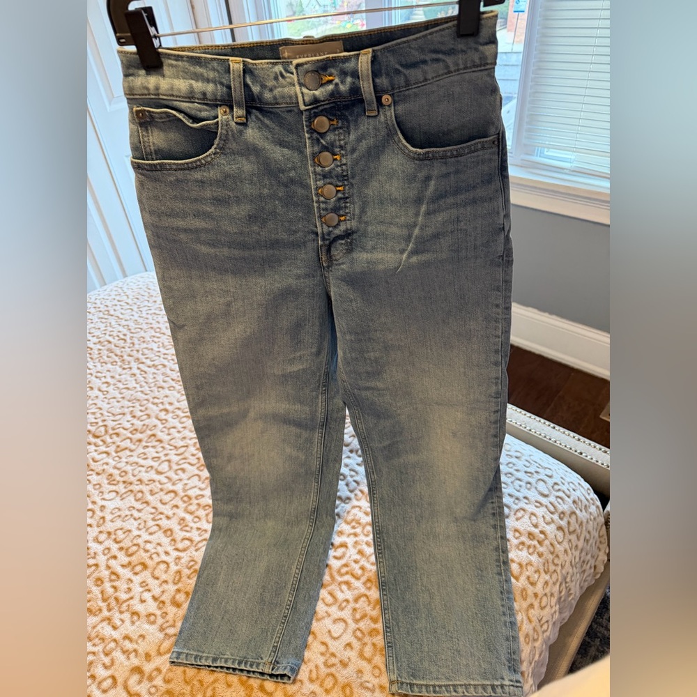 Everlane Women’s Classic Light Blue High Jeans 
Size: 27 - Picture 11 of 12
